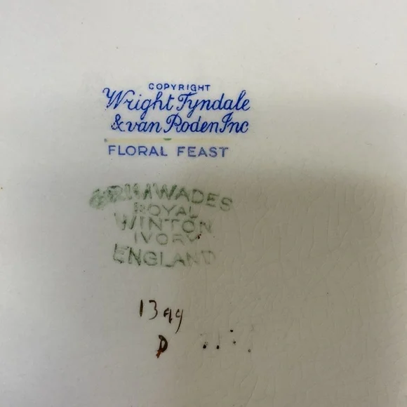 Grimwades royal wonton ivory floral feast small tray saville/lugged - Picture 5 of 7